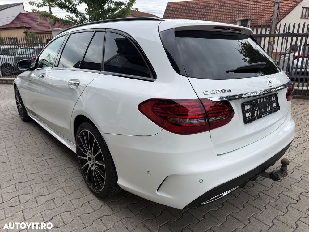 Mercedes-Benz C 220 d 4Matic 9G-TRONIC AMG Line - 4