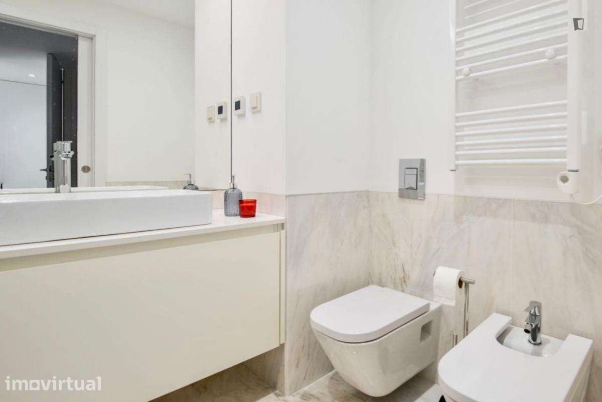 Apartamento com 2 quartos - localizado em Benfica Lisbon - Grande imagem: 3/20