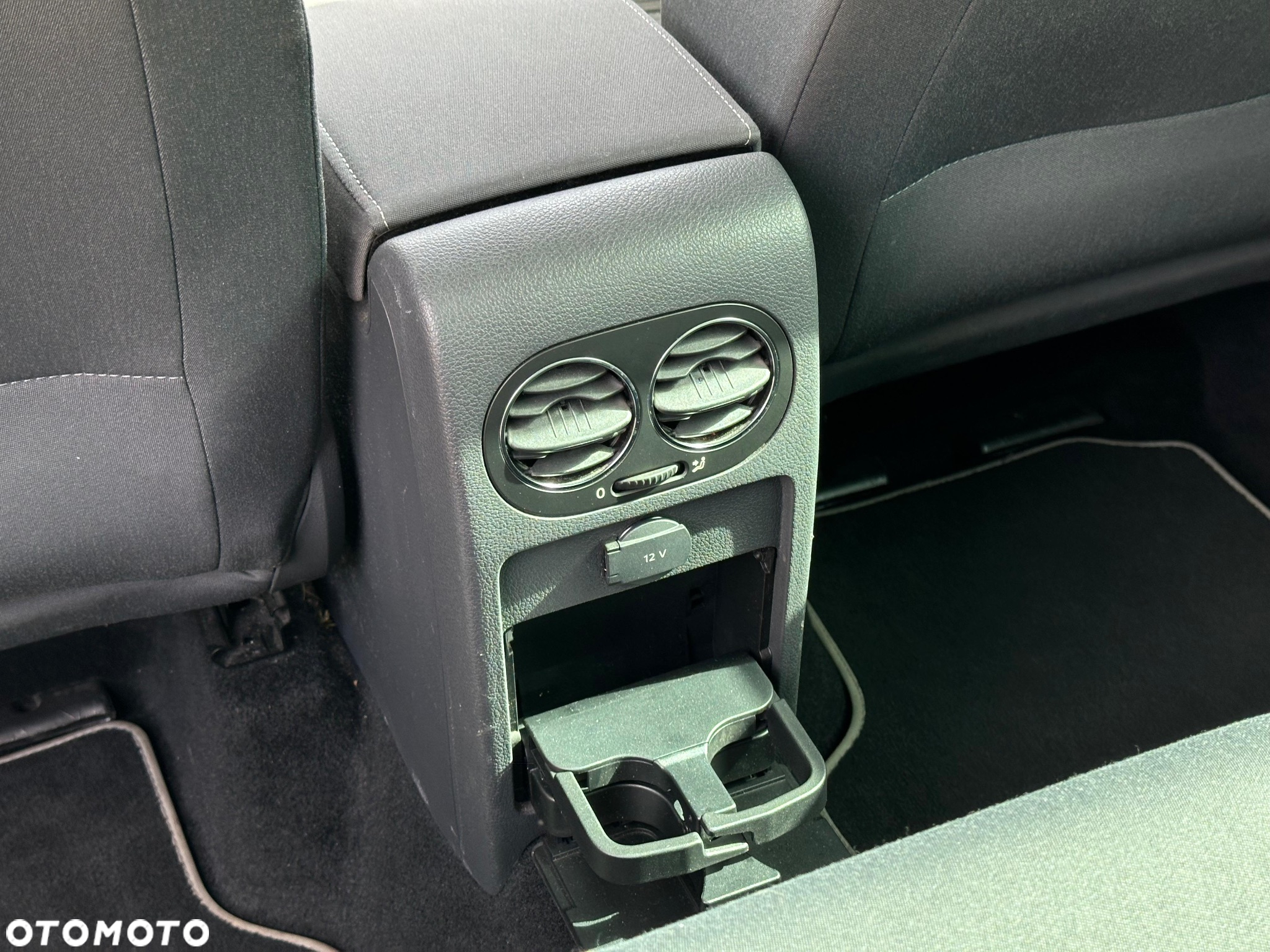 Volkswagen Golf Plus - 18