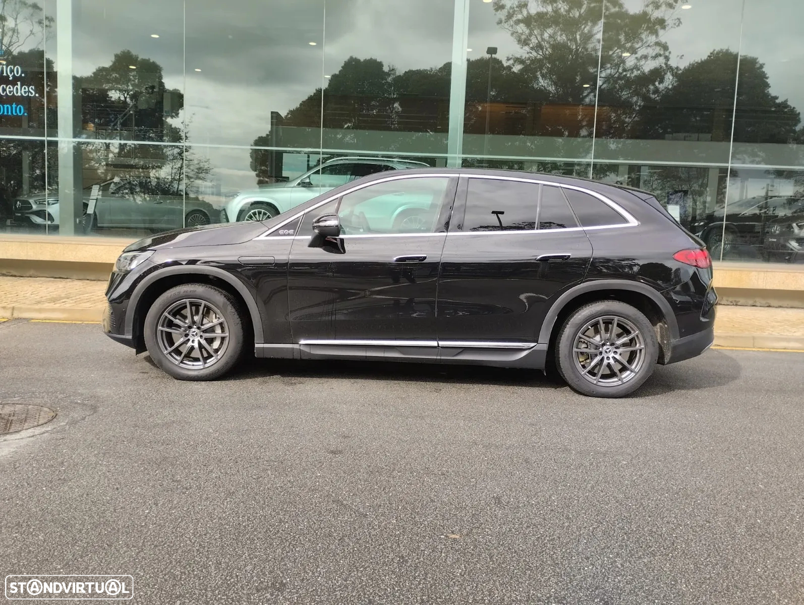 Mercedes-Benz EQE SUV 300 Edition - 11