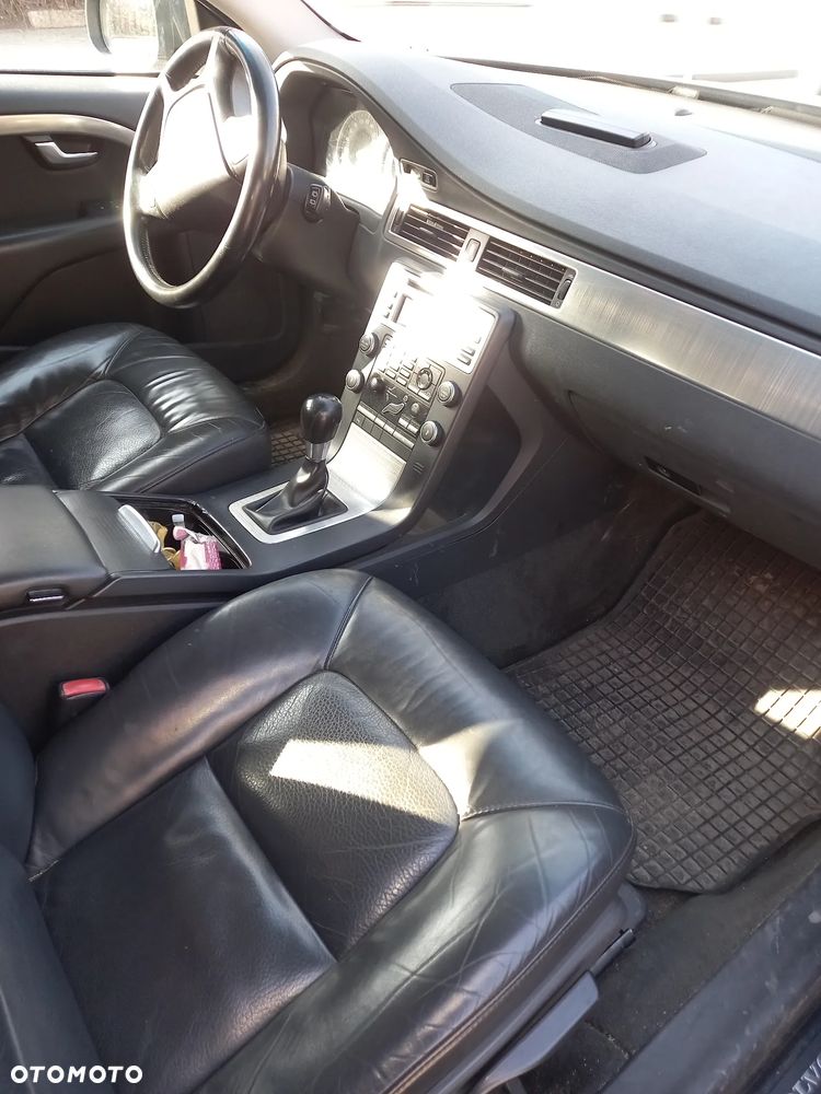 Volvo V70 2.0D Momentum - 8