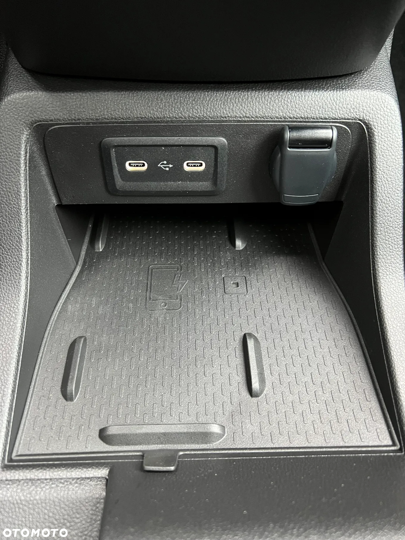Mercedes-Benz Klasa T 180 d Automatik - 31