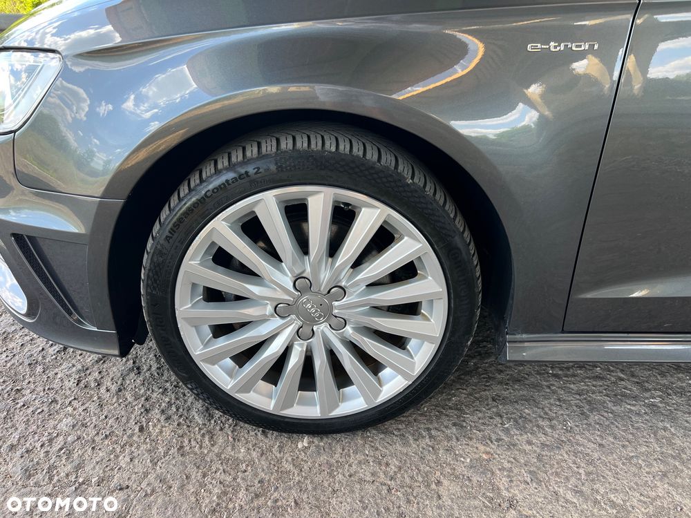 Audi A3 Sportback 1.4 TFSI e-tron S line Sportpaket - 13