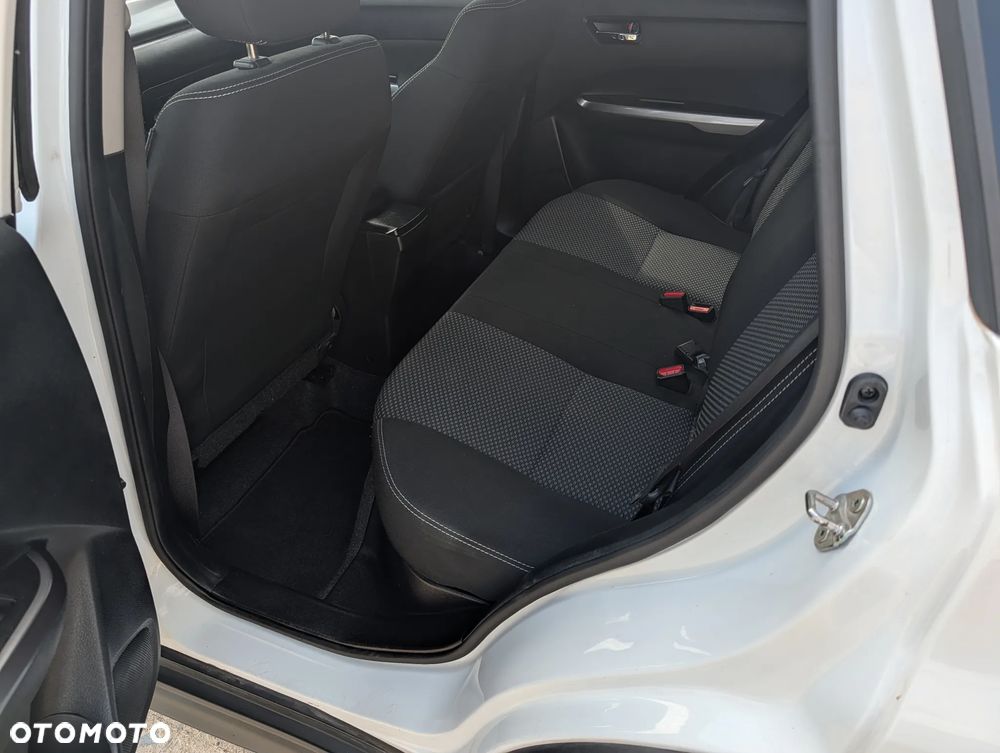 Suzuki Vitara 1.0 Boosterjet Club - 30