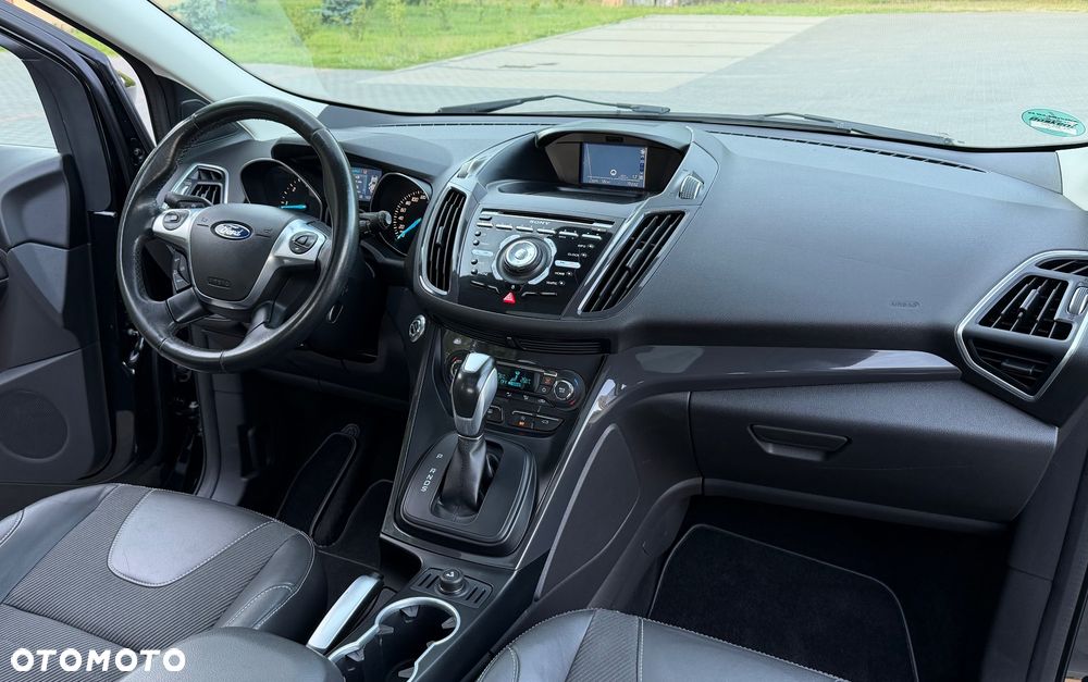 Ford Kuga 2.0 TDCi 4x4 Titanium - 34
