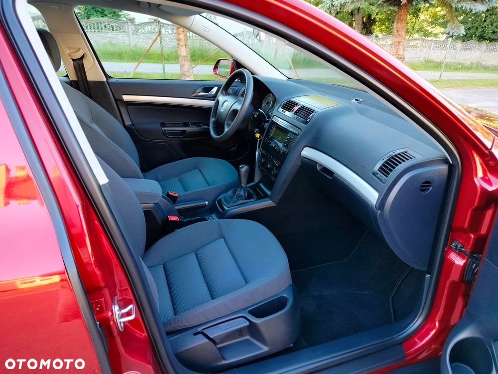 Skoda Octavia 1.6 Style - 23