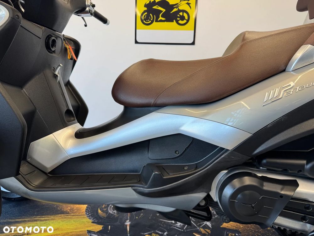 Piaggio MP-3 - 25
