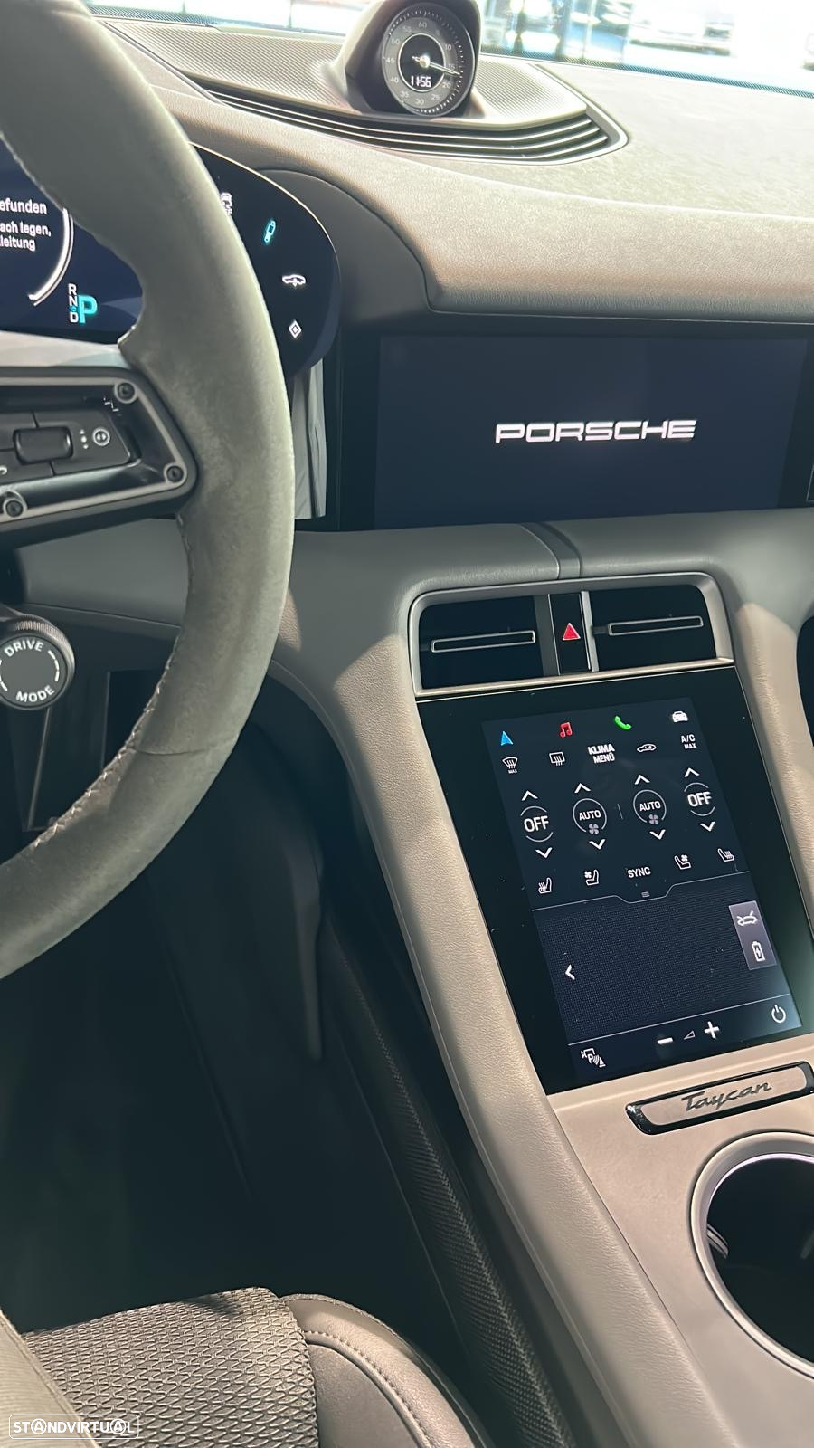 Porsche Taycan Turbo S - 8