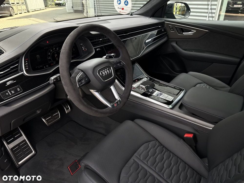 Audi RS Q8 - 10