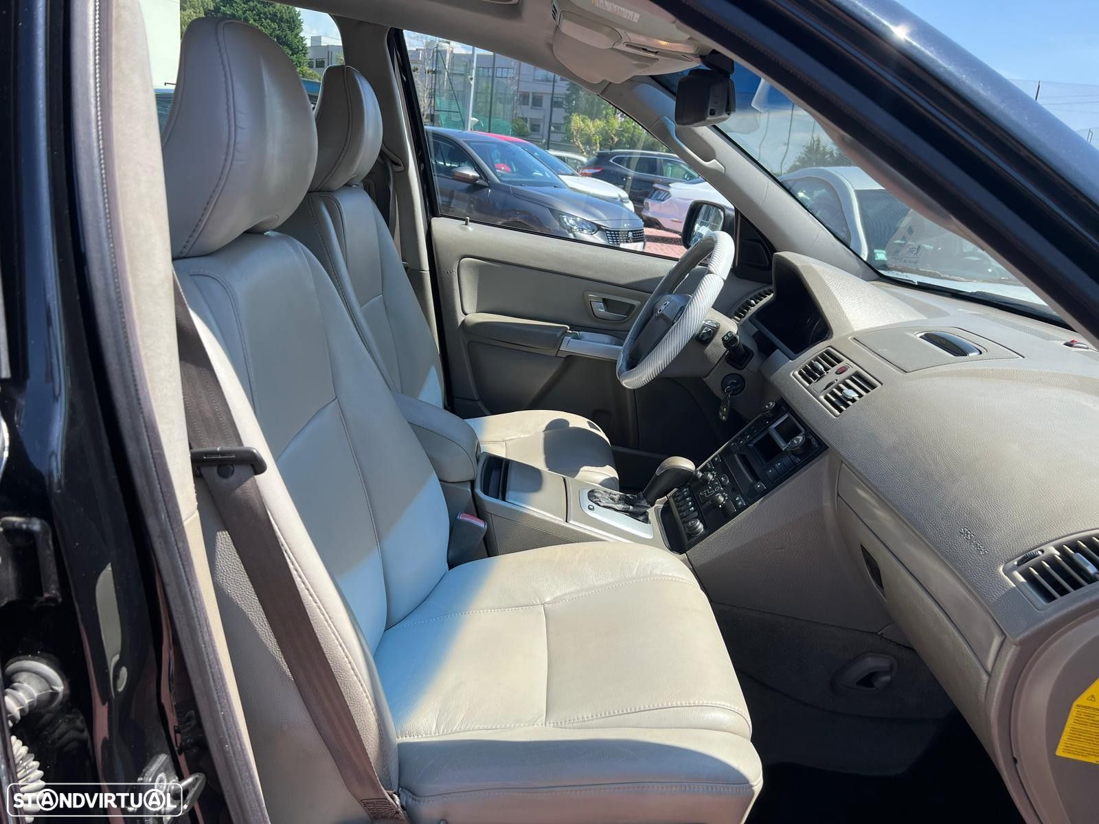 Volvo XC 90 2.4 D5 7L Executive - 17