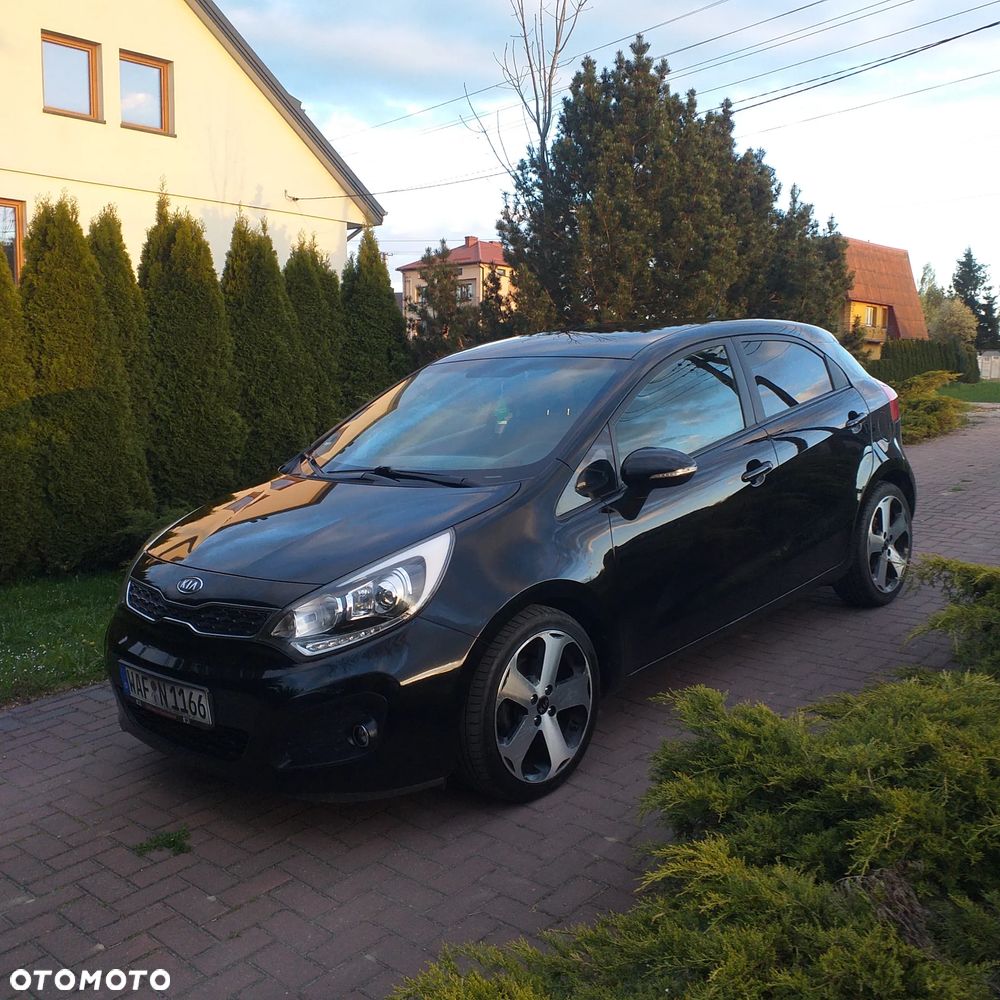 Kia Rio - 1