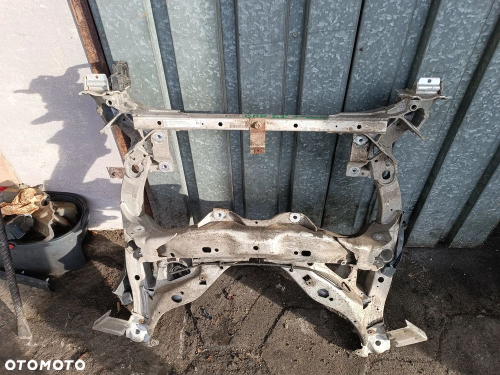 BMW F10 2012R 3.0 DIESEL WÓZEK PRZEDNI SILNIKA SANKI - 1