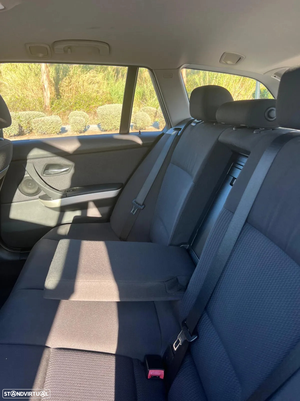 BMW 318 d Touring - 9
