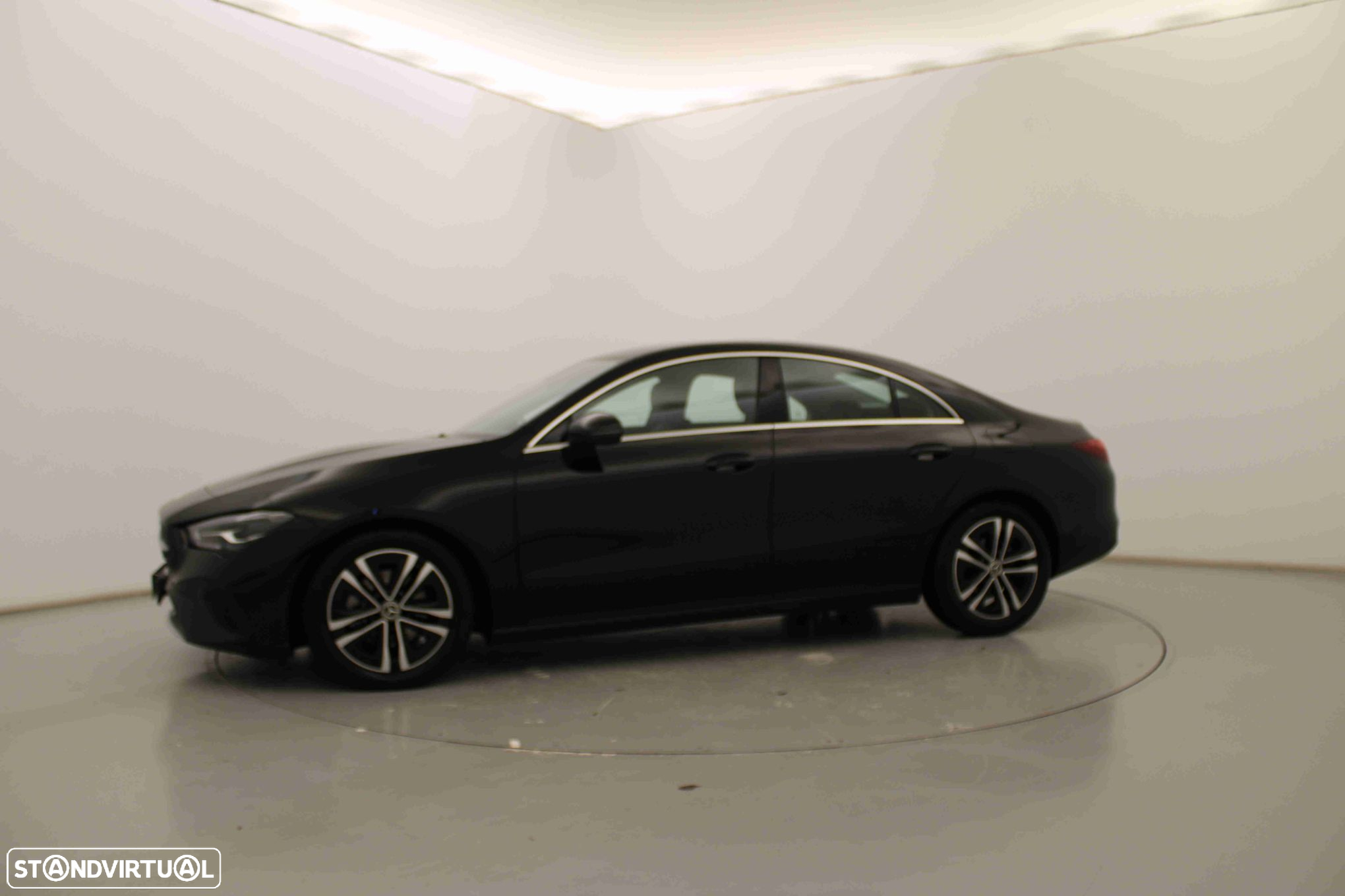 Mercedes-Benz CLA 180 d - 13