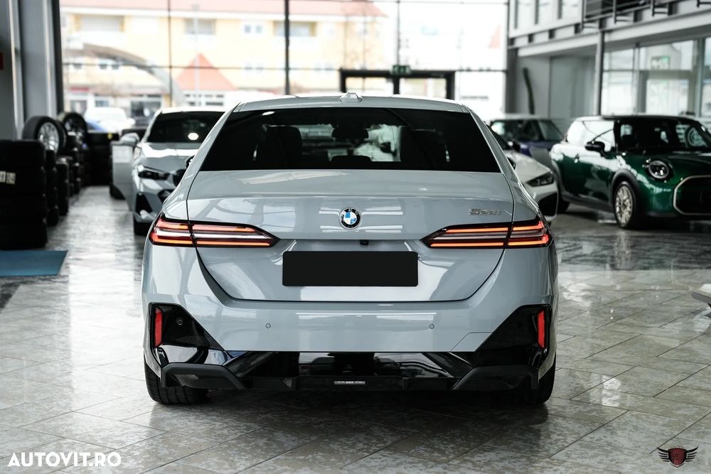 BMW Seria 5 520i Aut. - 11
