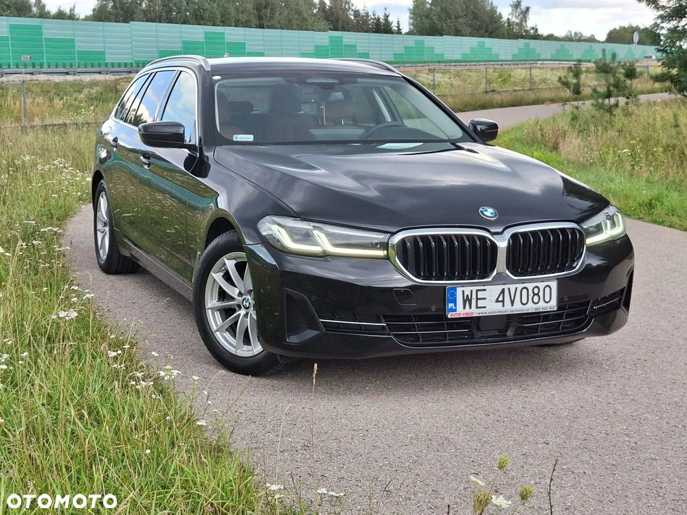 BMW Seria 5 520d xDrive mHEV Luxury Line