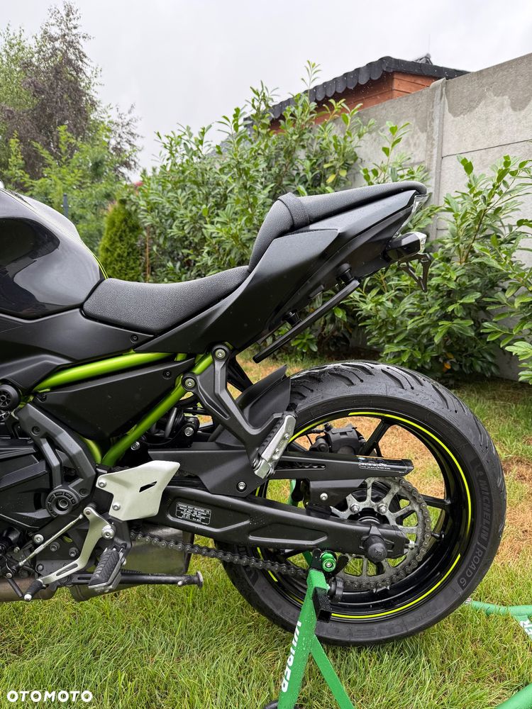 Kawasaki Z 650 - 12