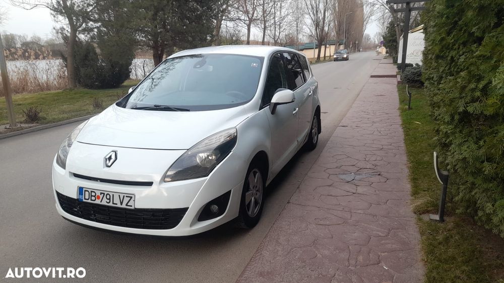 Renault Grand Scenic - 2