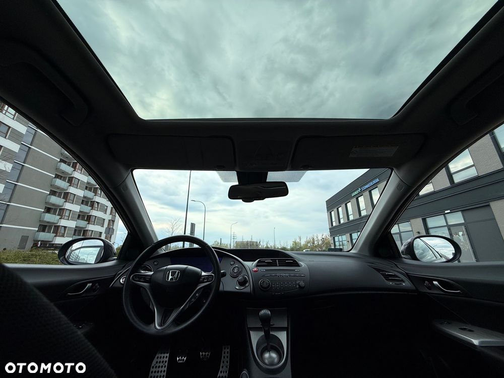 Honda Civic 1.8 Executive - 9
