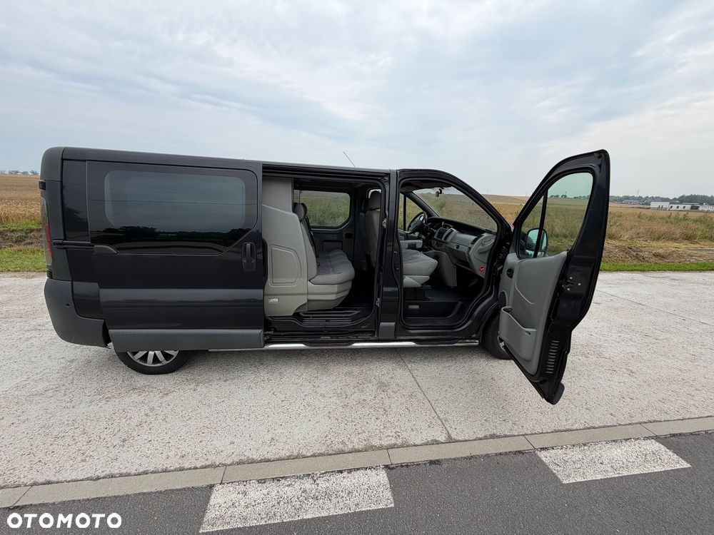 Opel Vivaro - 8