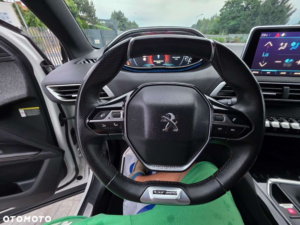 Peugeot 5008 - 12