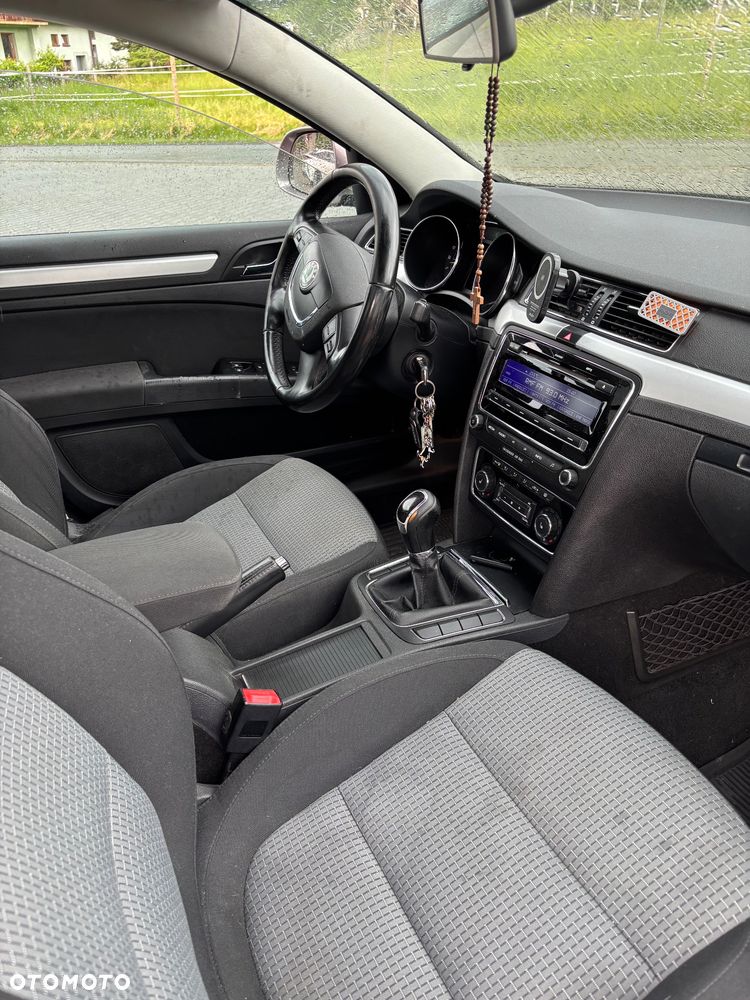 Skoda Superb 2.0 TDI Active - 9