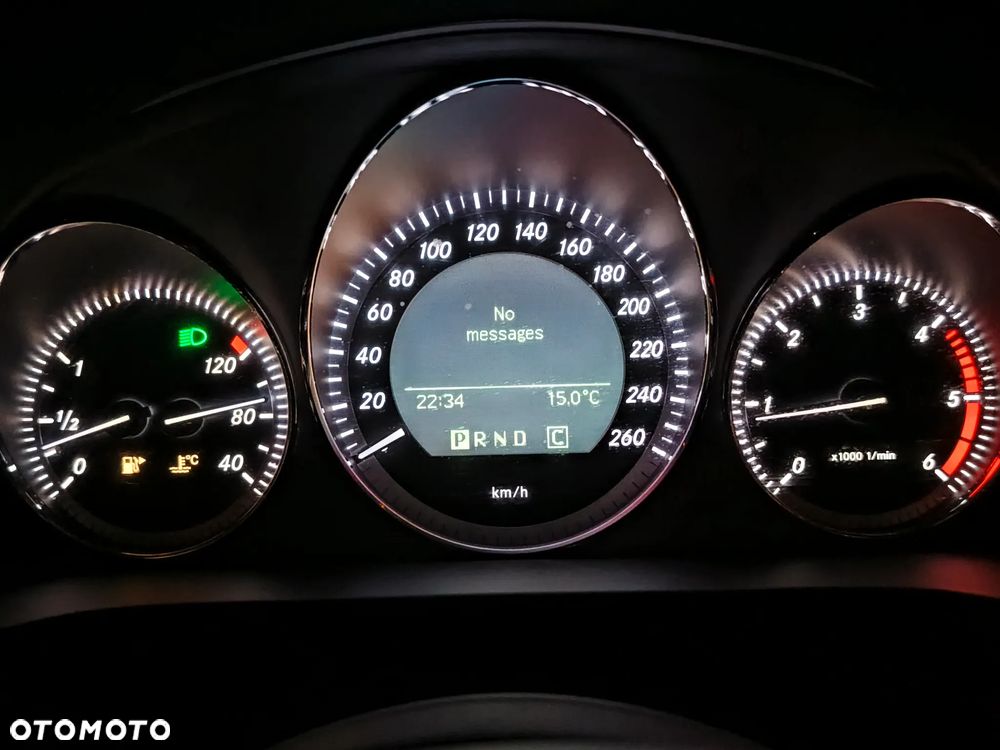 Mercedes-Benz Klasa C 250 T CDI DPF Automatik BlueEFFICIENCY Avantgarde - 38