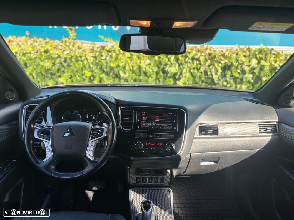 Mitsubishi Outlander 2.0 Intense Navi - 5