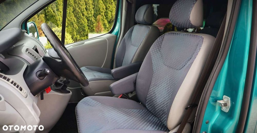 Renault Trafic - 15