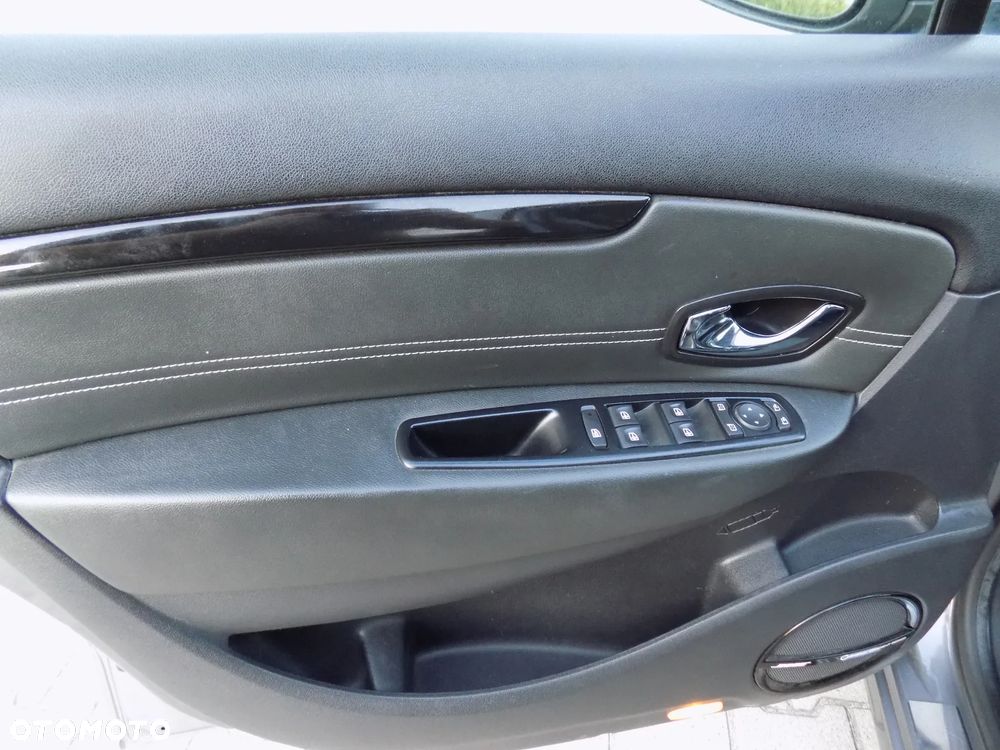 Renault Scenic 1.6 dCi Energy Bose - 10