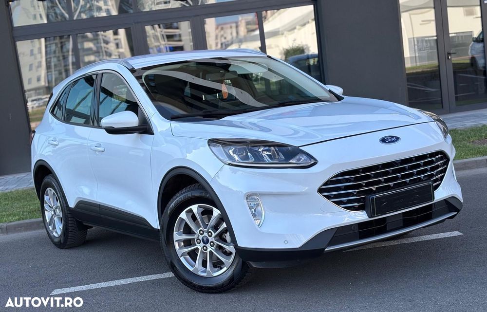 Ford Kuga 2.5 Duratec FHEV TITANIUM - 2