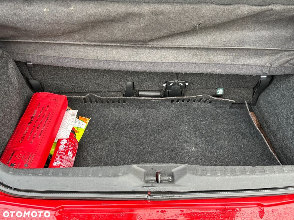 Nissan Micra - 8