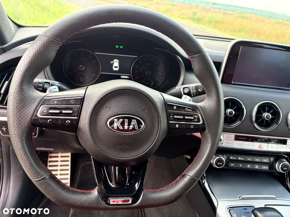 Kia Stinger 2.0 T-GDI GT Line - 29