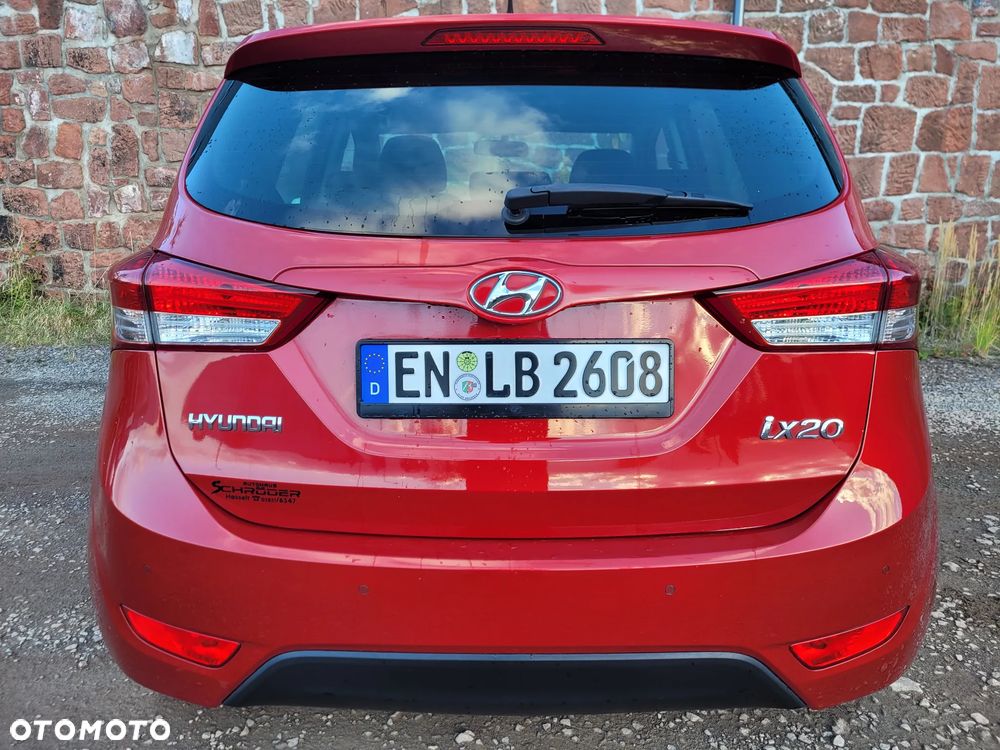 Hyundai ix20 1.4 blue YES - 10