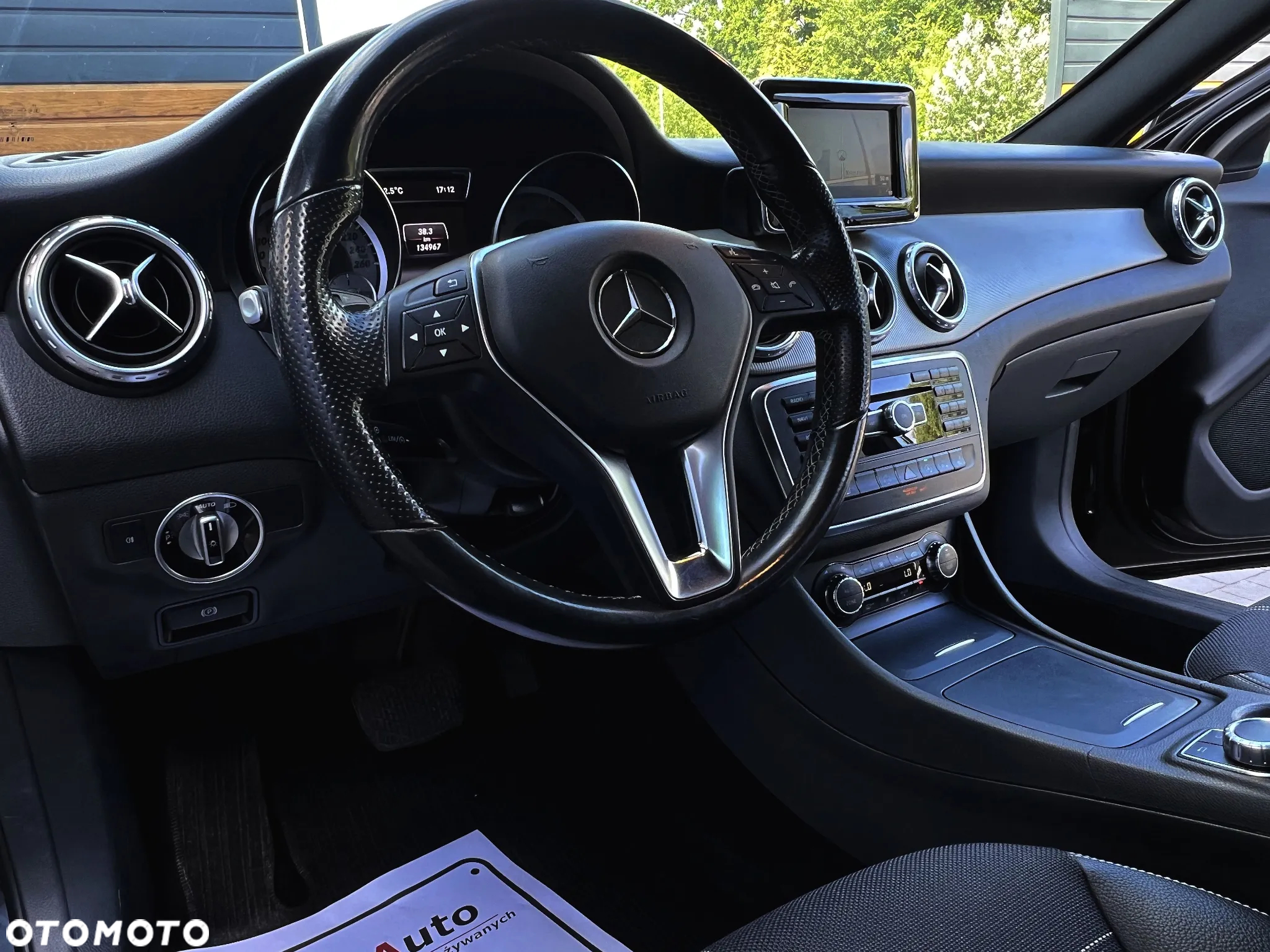 Mercedes-Benz GLA 250 7G-DCT - 21