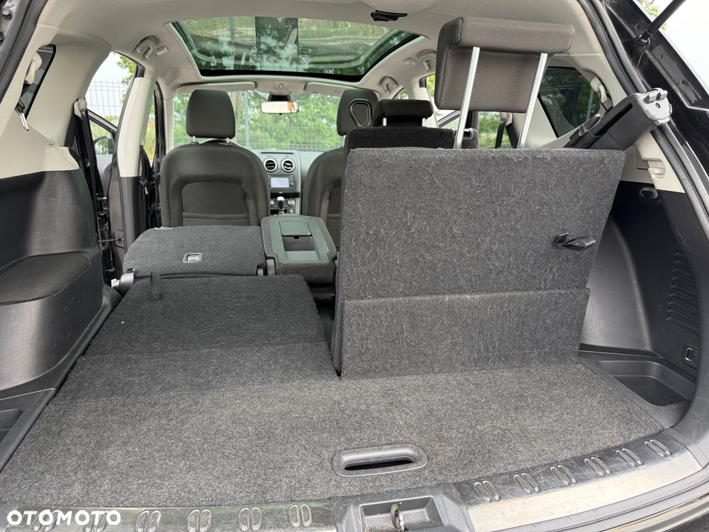 Nissan Qashqai+2 - 10