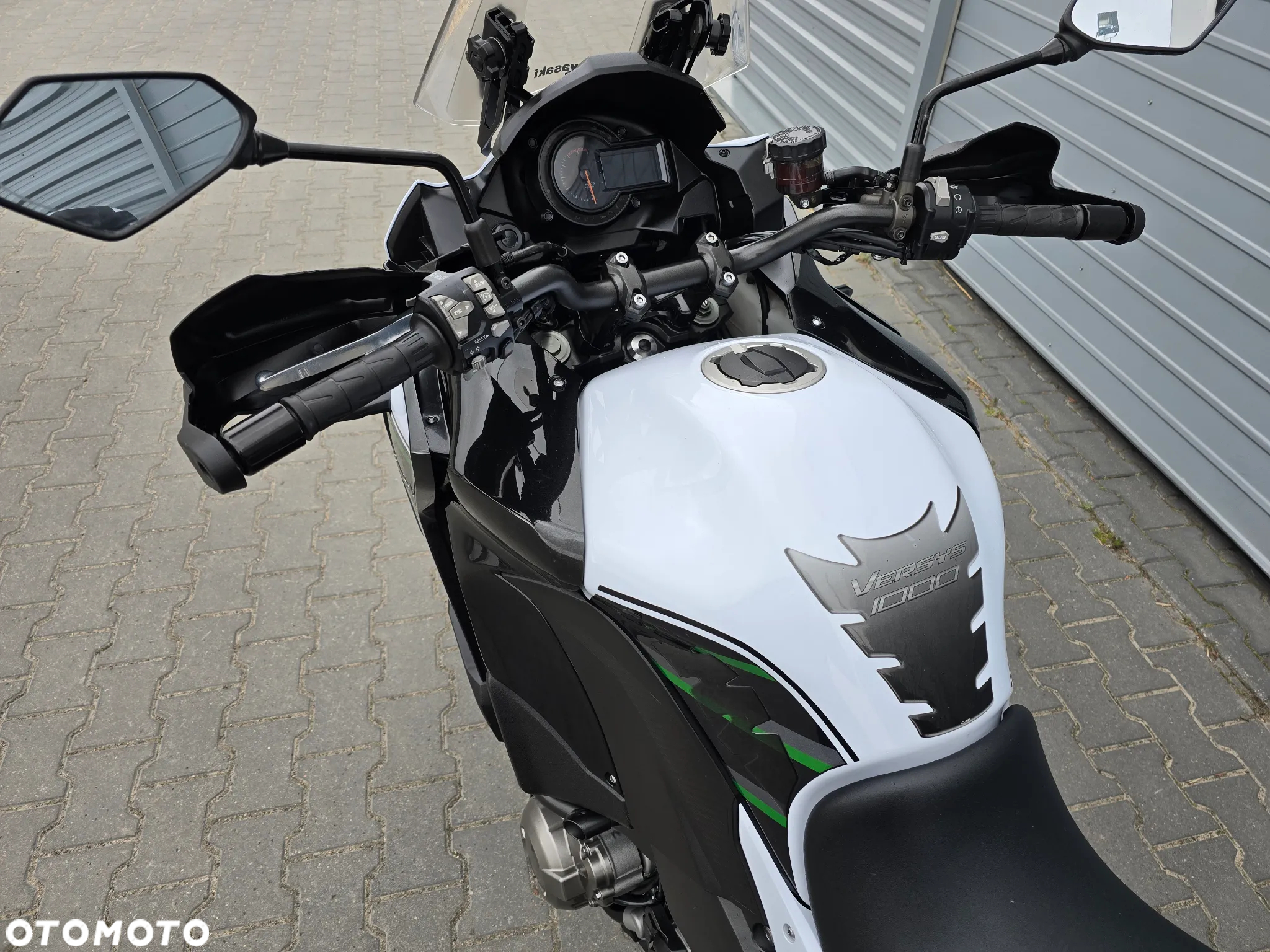 Kawasaki Versys 1000 - 18