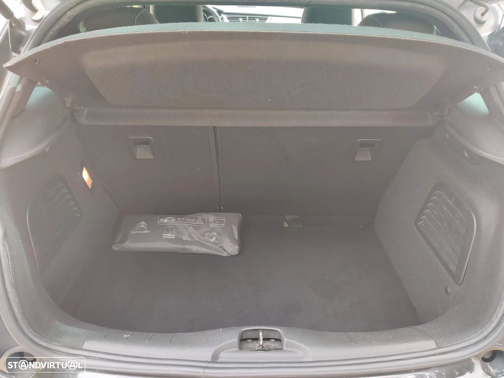 Citroën DS3 1.6 e-HDi Airdream Sport Chic - 14