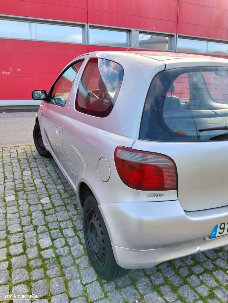 Toyota Yaris 1.0 Eco - 5