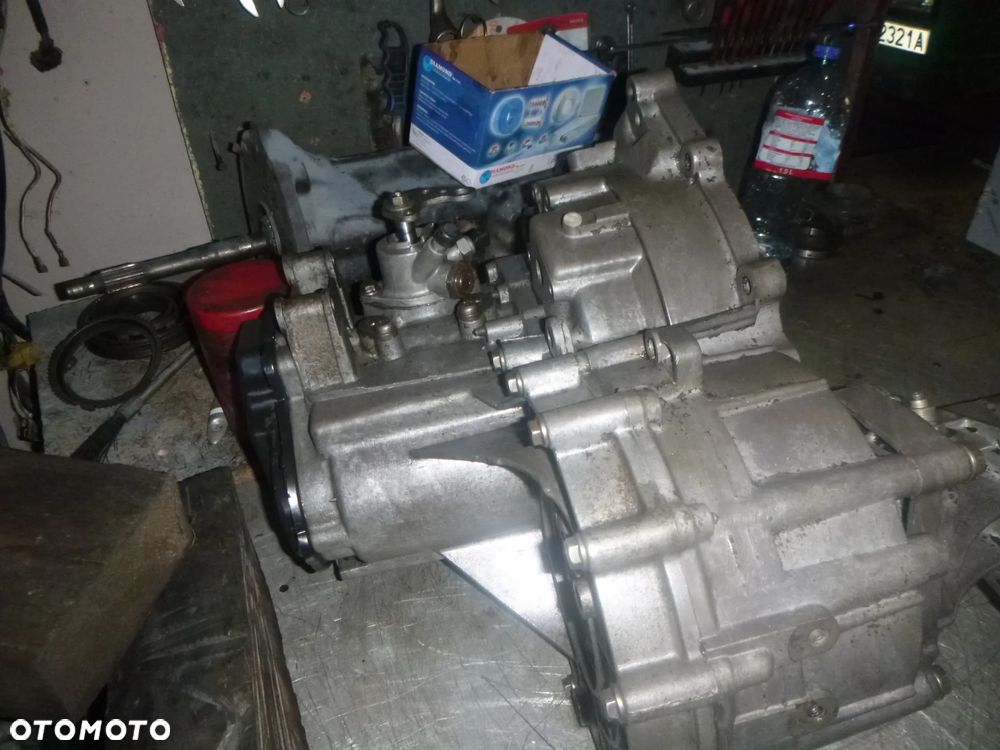 SKRZYNIA BIEGÓW VW T4 1,9D TD 2,4 D DJZ PO REGENERACJI - 2