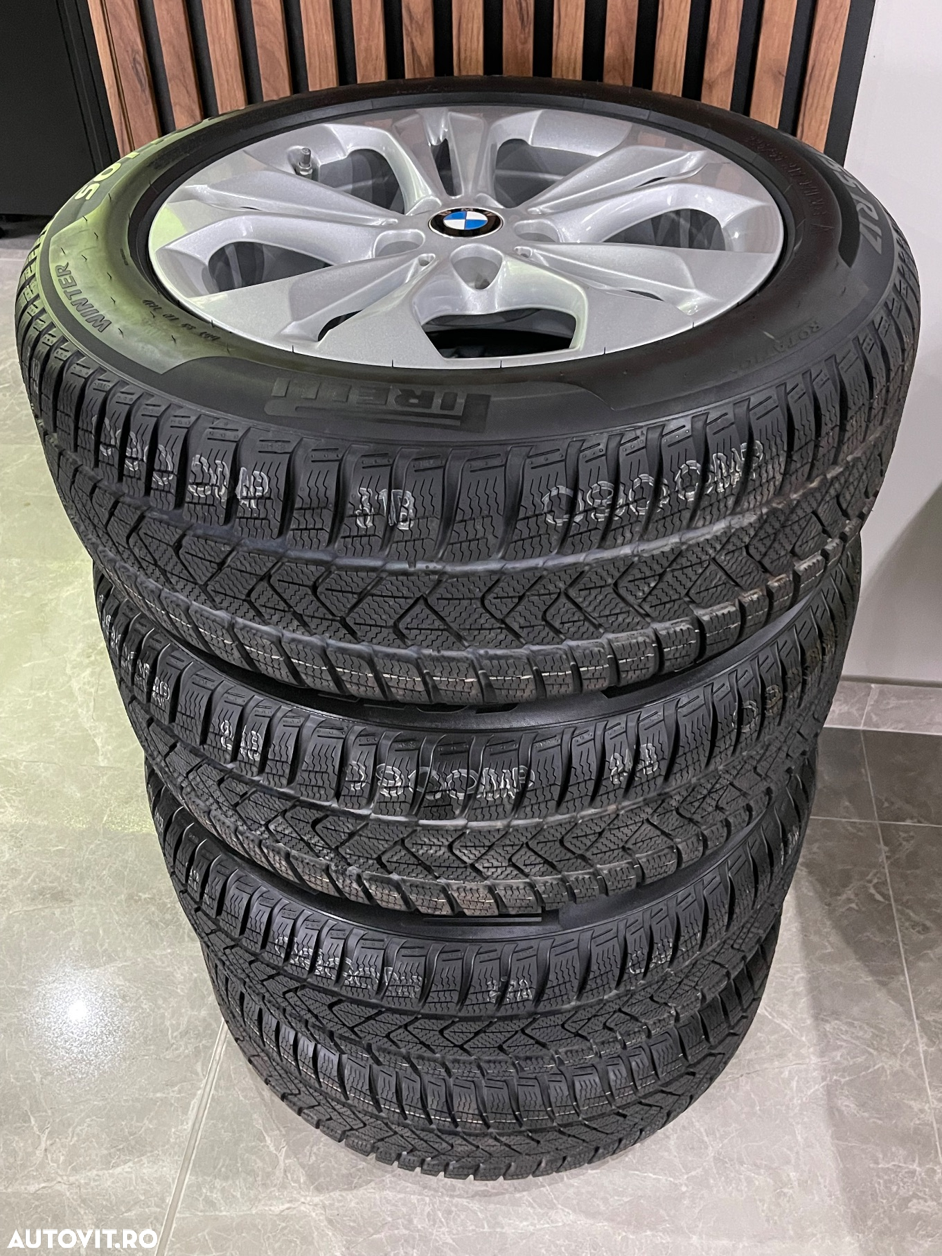 Jante BMW X1 , X2, originale, noi, anvelope iarnă noi Pirelli - 2