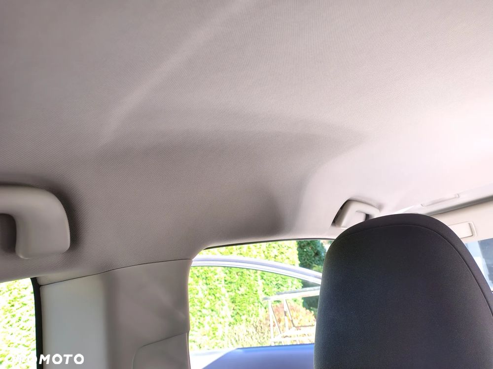 Toyota Auris - 10