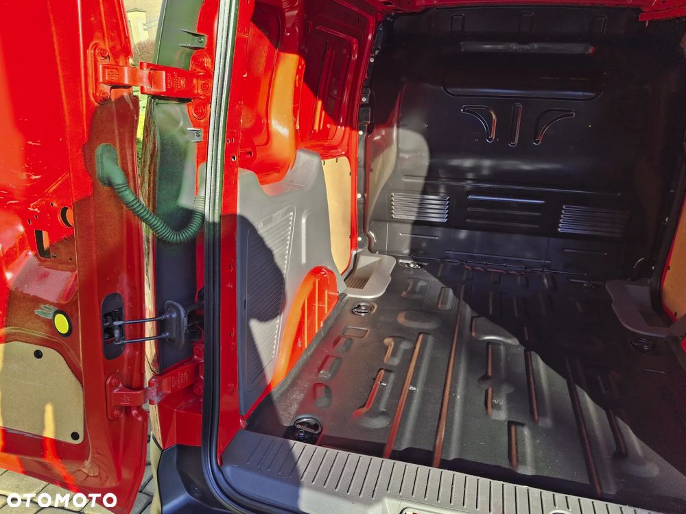 Ford TRANSIT CONNECT TREND - 12