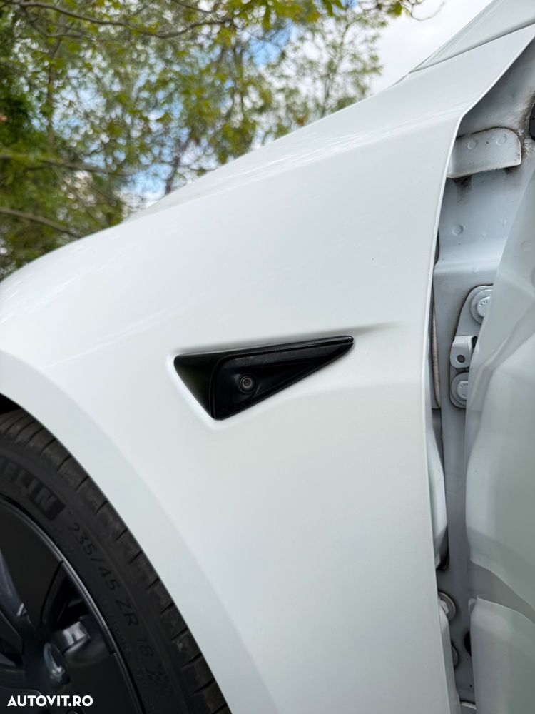 Tesla Model 3 Standard - 24