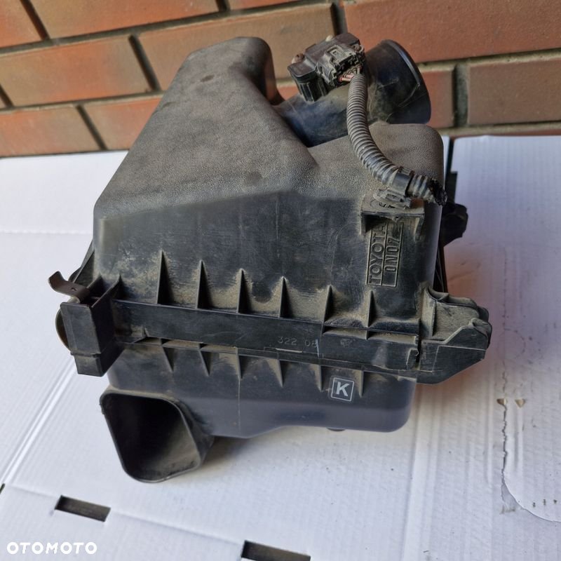Toyota Auris I 06-09 5D 1.4 D4D Obudowa filtra powietrza 0N07 - 3