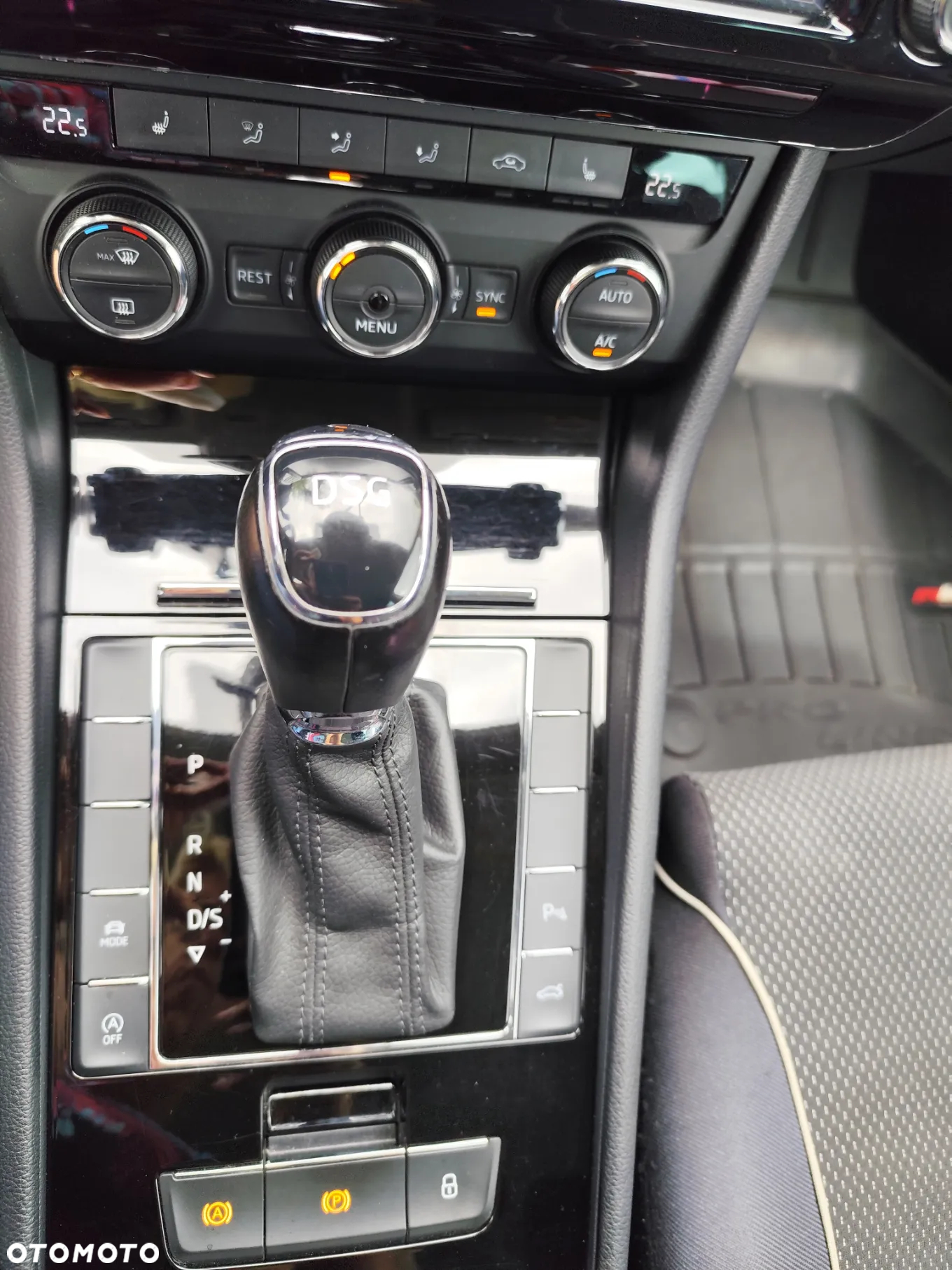 Skoda Superb 2.0 TDI DSG Style - 8
