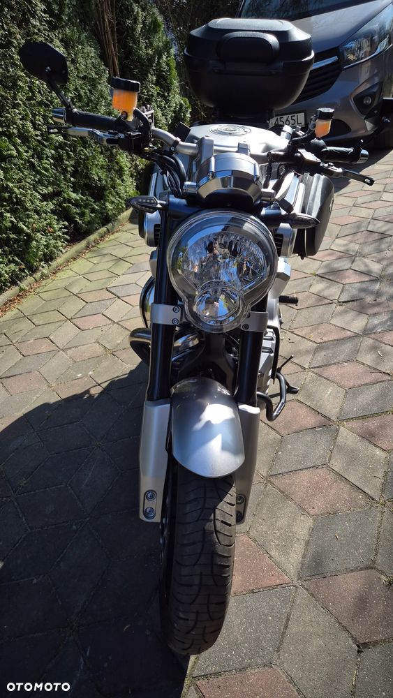 Yamaha MT - 6