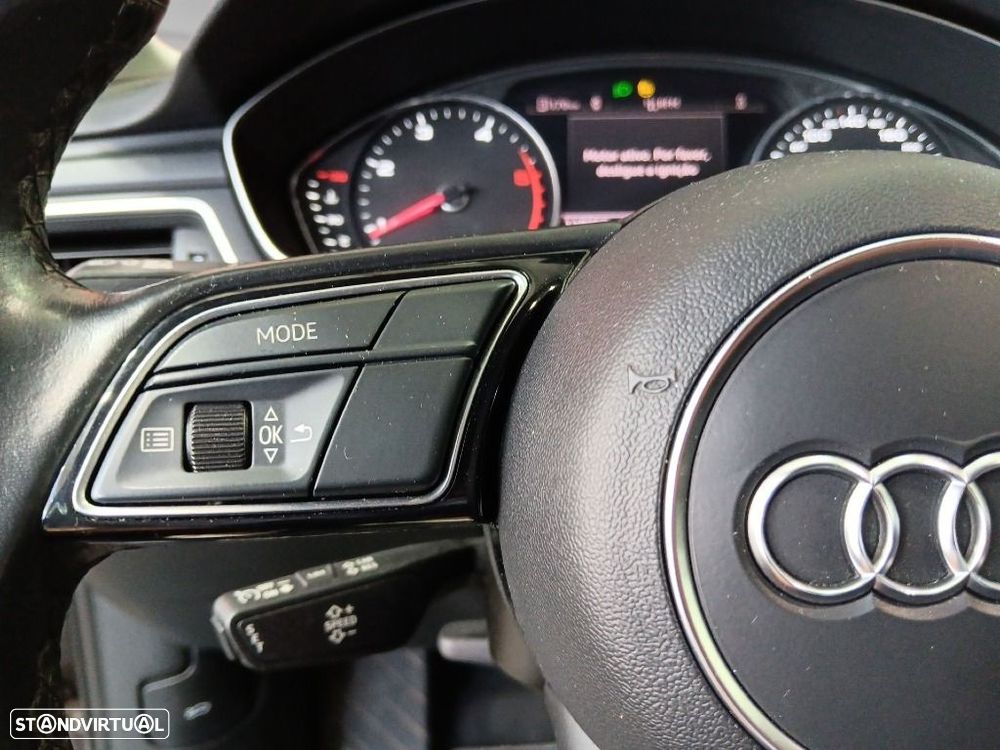 Audi A4 Avant 30 TDI S tronic — fotografia 16