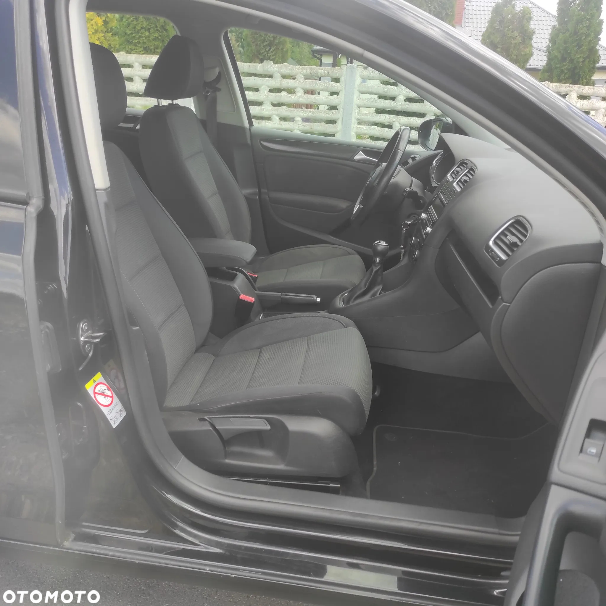Volkswagen Golf - 16
