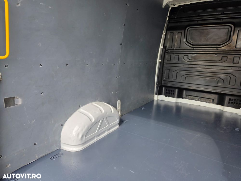 Volkswagen New Crafter L3H2 - 12